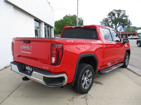 Used 2023 GMC Sierra 1500 SLE AWD/4WD image 7