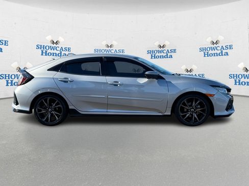 Used 2018 Honda Civic Sport Touring image 9