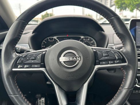 Certified 2023 Nissan Altima 2.5 SR FWD image 22