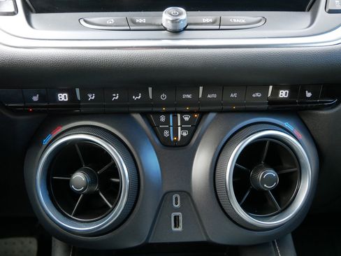 Certified 2023 Chevrolet Blazer LT w/ Convenience Package image 14