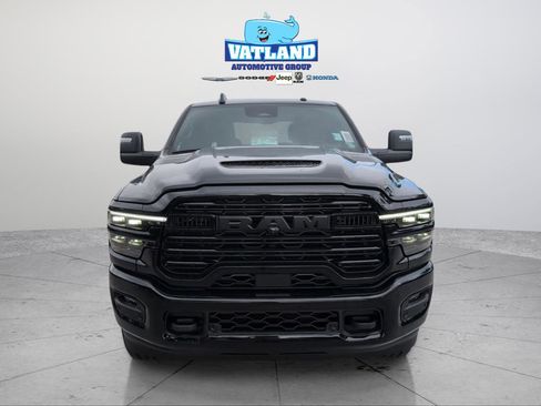 New 2026 RAM 2500 Laramie AWD/4WD image 2