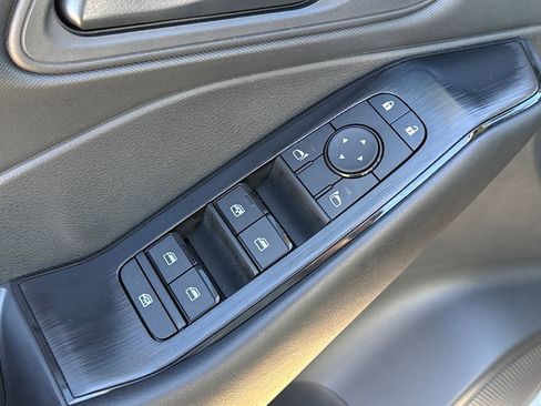 Certified 2025 Nissan Rogue S image 19