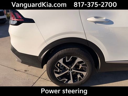 Certified 2023 Kia Sportage EX image 10