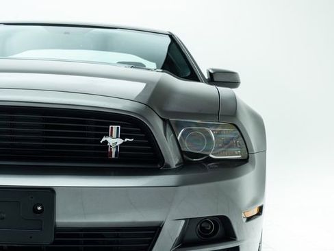 Used 2013 Ford Mustang GT Premium image 7