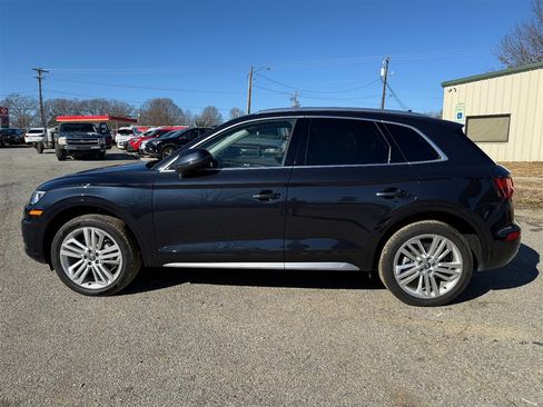 Used 2018 Audi Q5 2.0T Premium Plus w/ Premium Plus Package image 2
