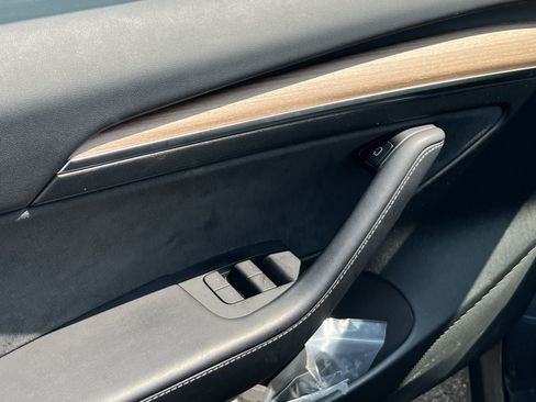 Used 2023 Tesla Model 3 Standard Range RWD image 13