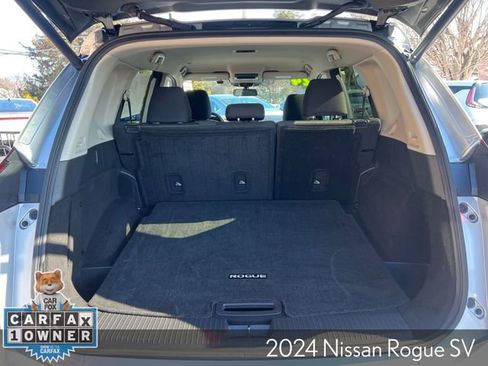 Used 2024 Nissan Rogue SV image 15