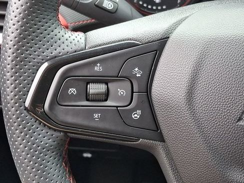Used 2023 Chevrolet TrailBlazer RS AWD/4WD image 23