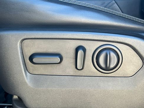 Used 2021 Chevrolet Silverado 1500 High Country w/ Technology Package image 27