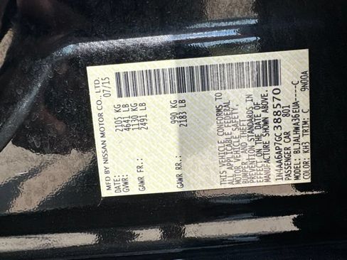 Used 2016 Nissan Maxima Platinum w/ Interior Lighting Package FWD image 12