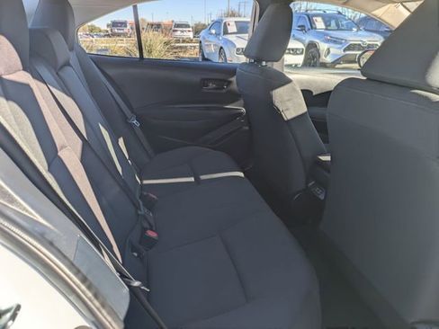 Used 2024 Toyota Corolla LE image 28