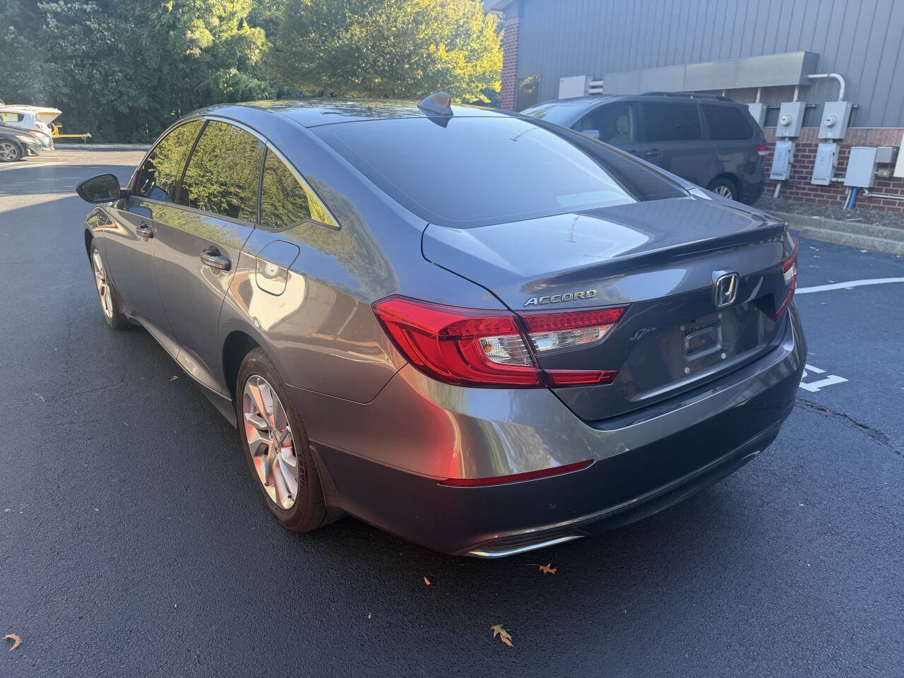 Used 2019 Honda Accord LX image 4
