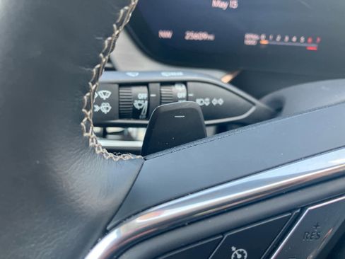 Used 2025 Buick Envision Sport Touring AWD/4WD image 18
