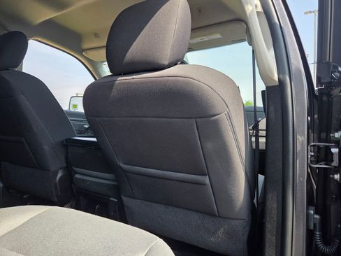 Used 2023 RAM 1500 Classic SLT AWD/4WD image 22