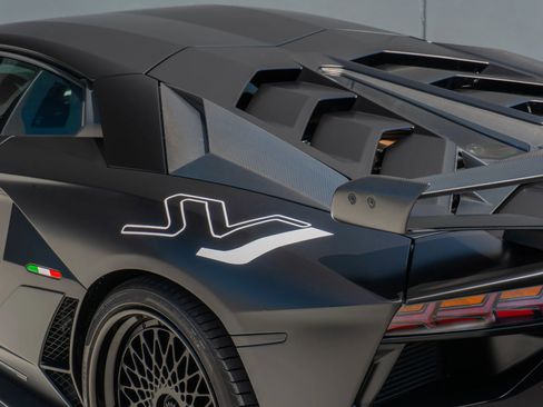 Used 2019 Lamborghini Aventador SVJ AWD/4WD image 52