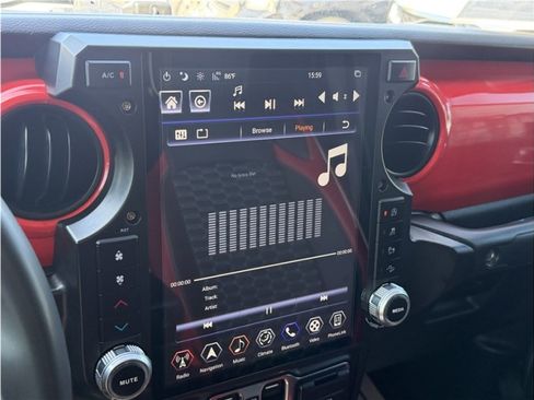 Used 2023 Jeep Gladiator Sport AWD/4WD image 41