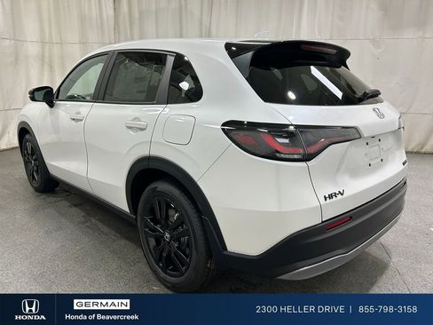 New 2026 Honda HR-V Sport image 5