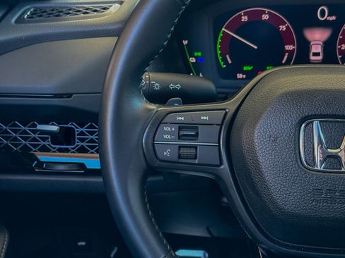 Used 2025 Honda Accord Sport image 25