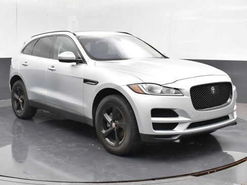Used 2019 Jaguar F-PACE Premium AWD/4WD image 11