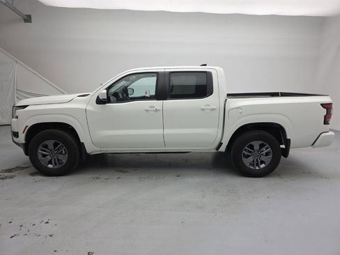 Used 2025 Nissan Frontier SV w/ SV Convenience Package AWD/4WD image 7