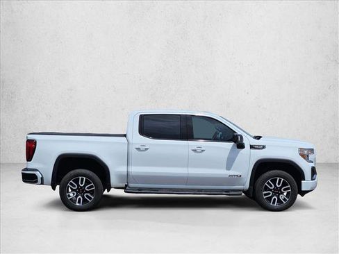 Used 2020 GMC Sierra 1500 AT4 w/ AT4 Premium Package AWD/4WD image 4