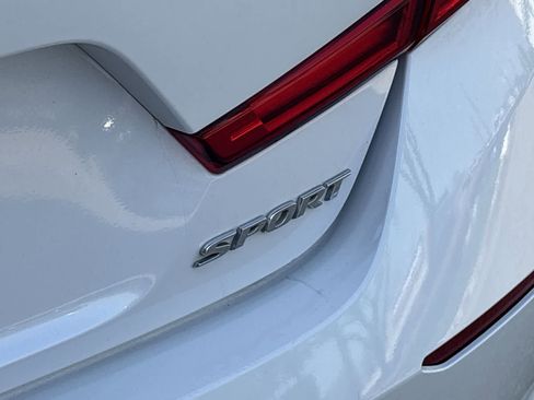 Certified 2022 Honda Accord Sport image 19