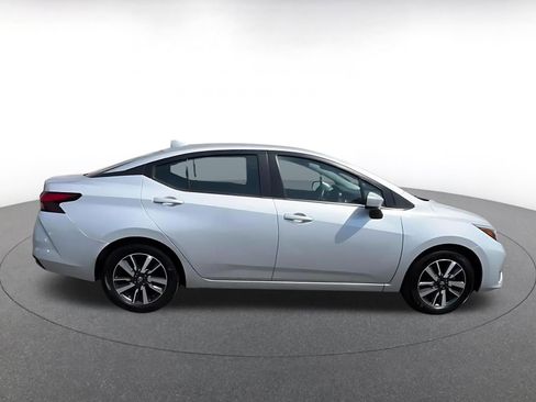 Used 2025 Nissan Versa SV FWD image 16