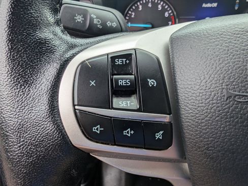 Used 2022 Ford Explorer XLT RWD image 52