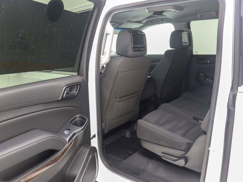Used 2020 Chevrolet Suburban LS image 20