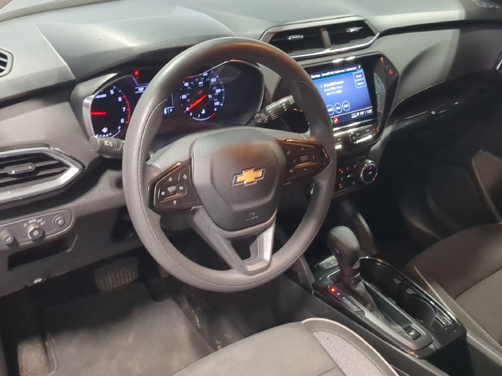 Used 2021 Chevrolet TrailBlazer LT w/ Convenience Package AWD/4WD image 12