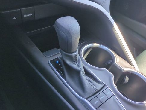 Used 2023 Toyota Camry LE image 18