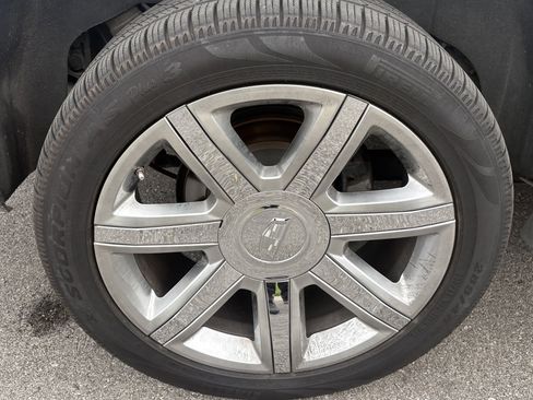 Used 2018 Cadillac Escalade Luxury image 14