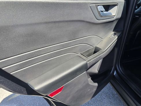 Used 2022 Ford Escape SEL image 13