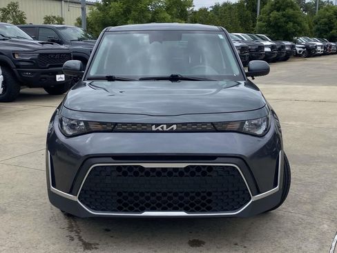 Used 2023 Kia Soul LX w/ LX Technology Package FWD image 37