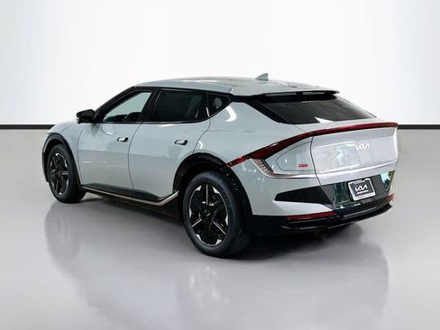 New 2026 Kia EV6 Wind RWD image 5