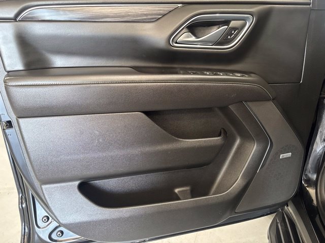 Used 2023 GMC Yukon SLT AWD/4WD image 10