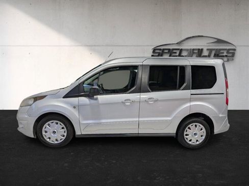 Used 2015 Ford Transit Connect XLT image 7