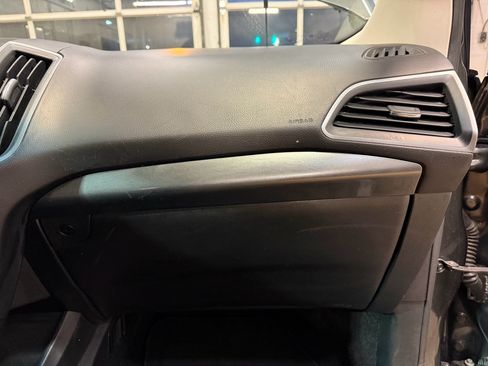 Used 2019 Ford Edge SE AWD/4WD image 24