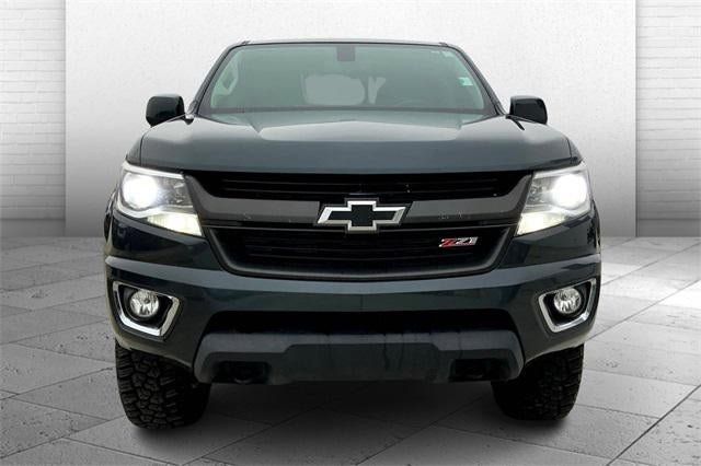 Used 2017 Chevrolet Colorado Z71 AWD/4WD image 2
