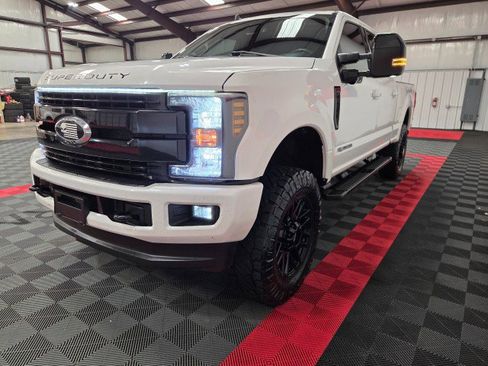 Used 2019 Ford F250 Lariat w/ Lariat Ultimate Package image 21