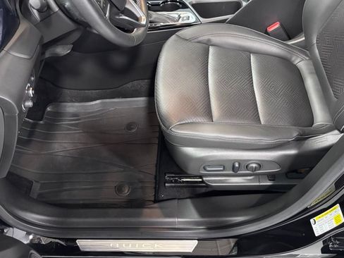 Used 2023 Buick Encore GX Essence w/ Experience Buick Package AWD/4WD image 11