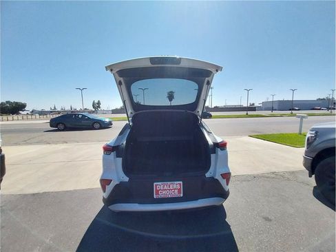 Used 2025 Buick Envista Preferred FWD image 7