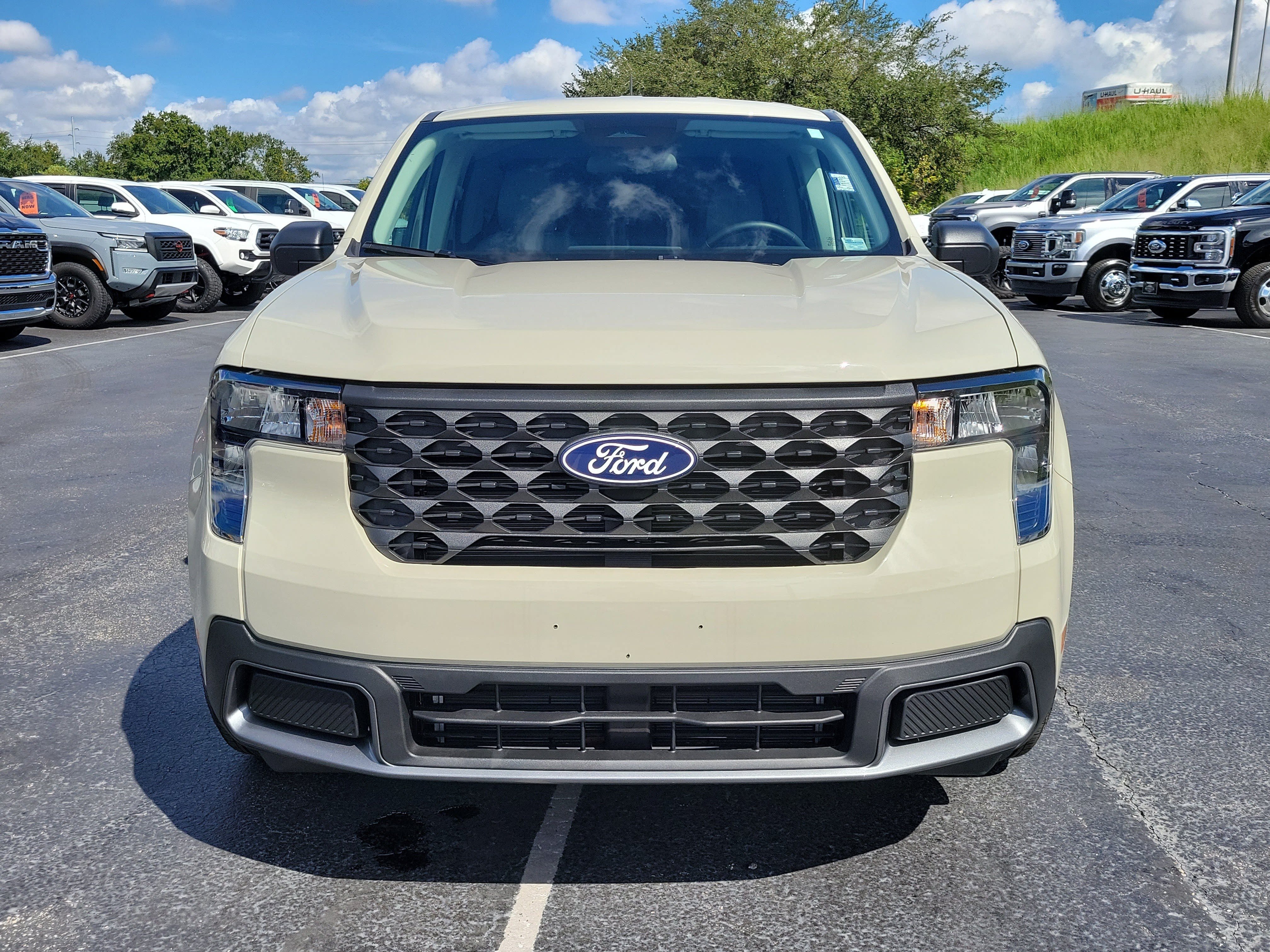 Certified 2025 Ford Maverick XLT FWD image 2