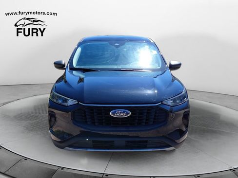 Used 2023 Ford Escape Active w/ Cold Weather Package FWD image 8