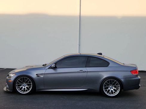 Used 2010 BMW M3 Coupe RWD image 3