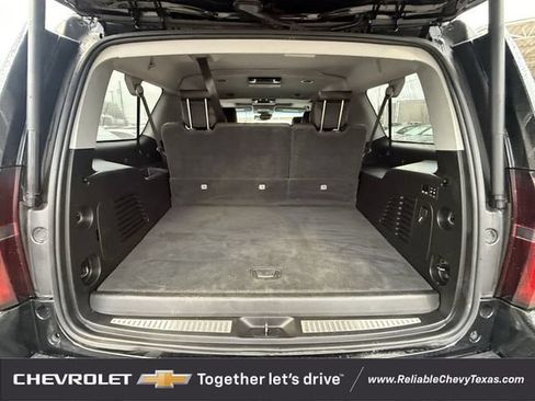 Used 2018 Chevrolet Suburban Premier RWD image 37