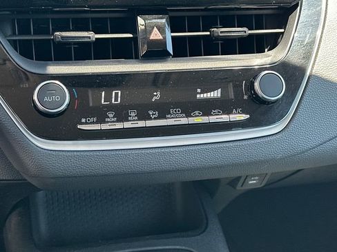 Used 2023 Toyota Corolla LE FWD image 22
