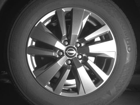 Used 2025 Nissan Pathfinder SV image 14