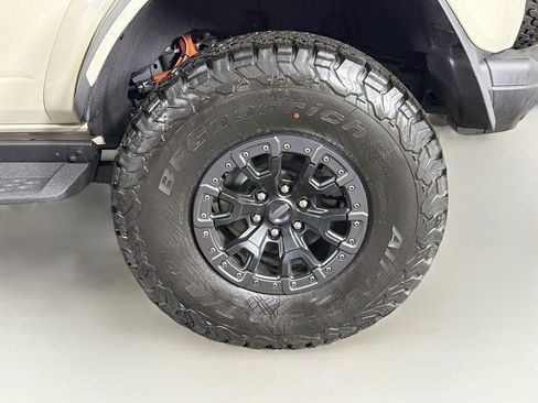 Used 2025 Ford Bronco Raptor AWD/4WD image 36