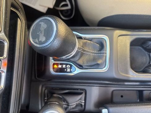 Used 2023 Jeep Wrangler Sahara image 9